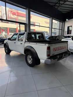 Nissan Pickup